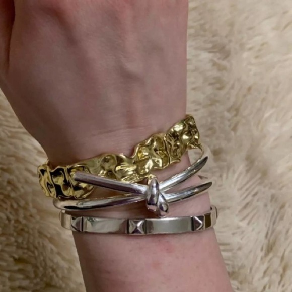 NEW STERLING SILVER KNOT MINIMALIST BANGLE BRACELET - Picture 6 of 7